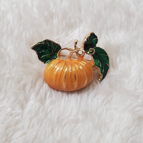 🎃   Pumpkin Brooches🎃 - Picture 3 of 9